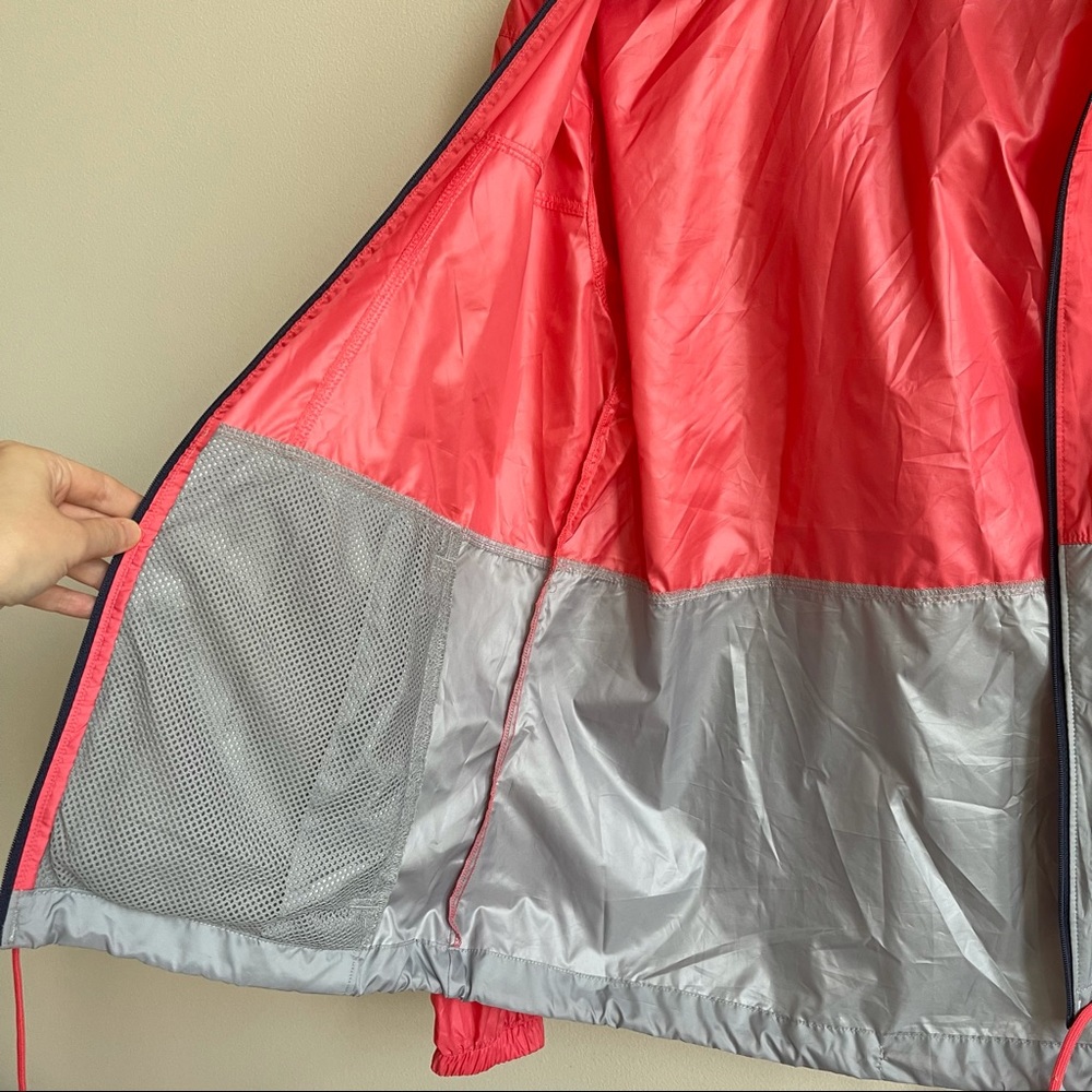 Columbia light windbreaker - Picture 9 of 11
